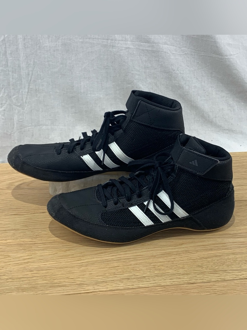 Adidas HVC 2 Men’s 9.5 Wrestling Shoes Mens sz 13 MMA Boxing Black White Shoes